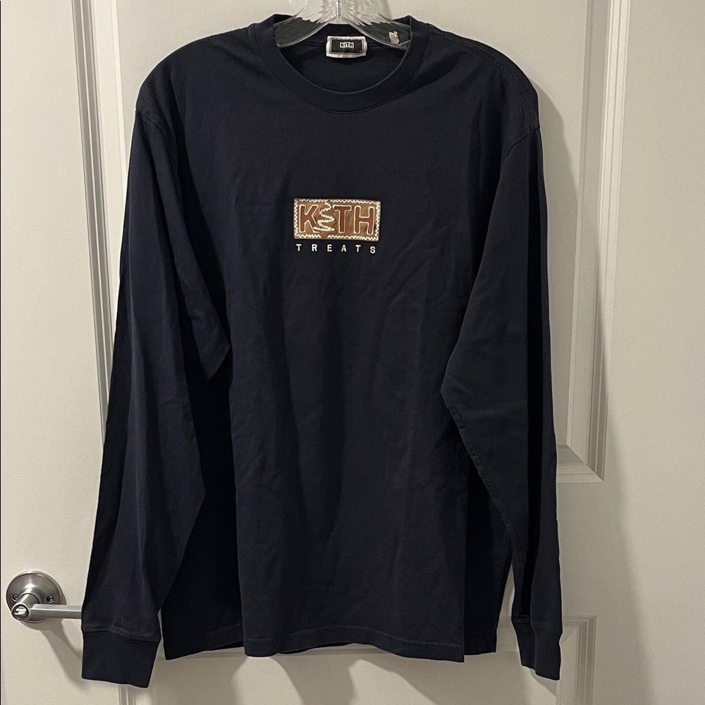 Kith Long Sleeve Graphic Tee in Black with Brown Logo Medium